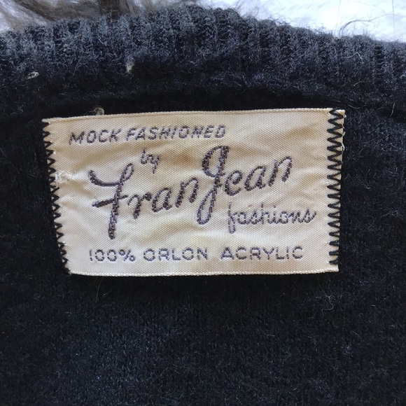 Vintage fur collar button up sweater - Picture 5 of 10